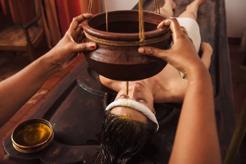 Ayurvedic treatment - oil therapy session